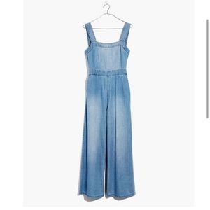 NWOT Madewell Denim Apron Bow-Back Jumpsuit in Size 8